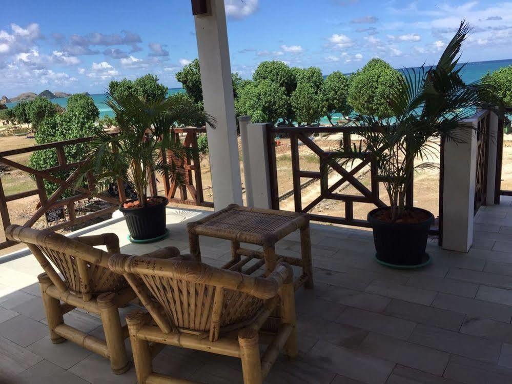 Friends Beach Hotel Kuta  Екстер'єр фото
