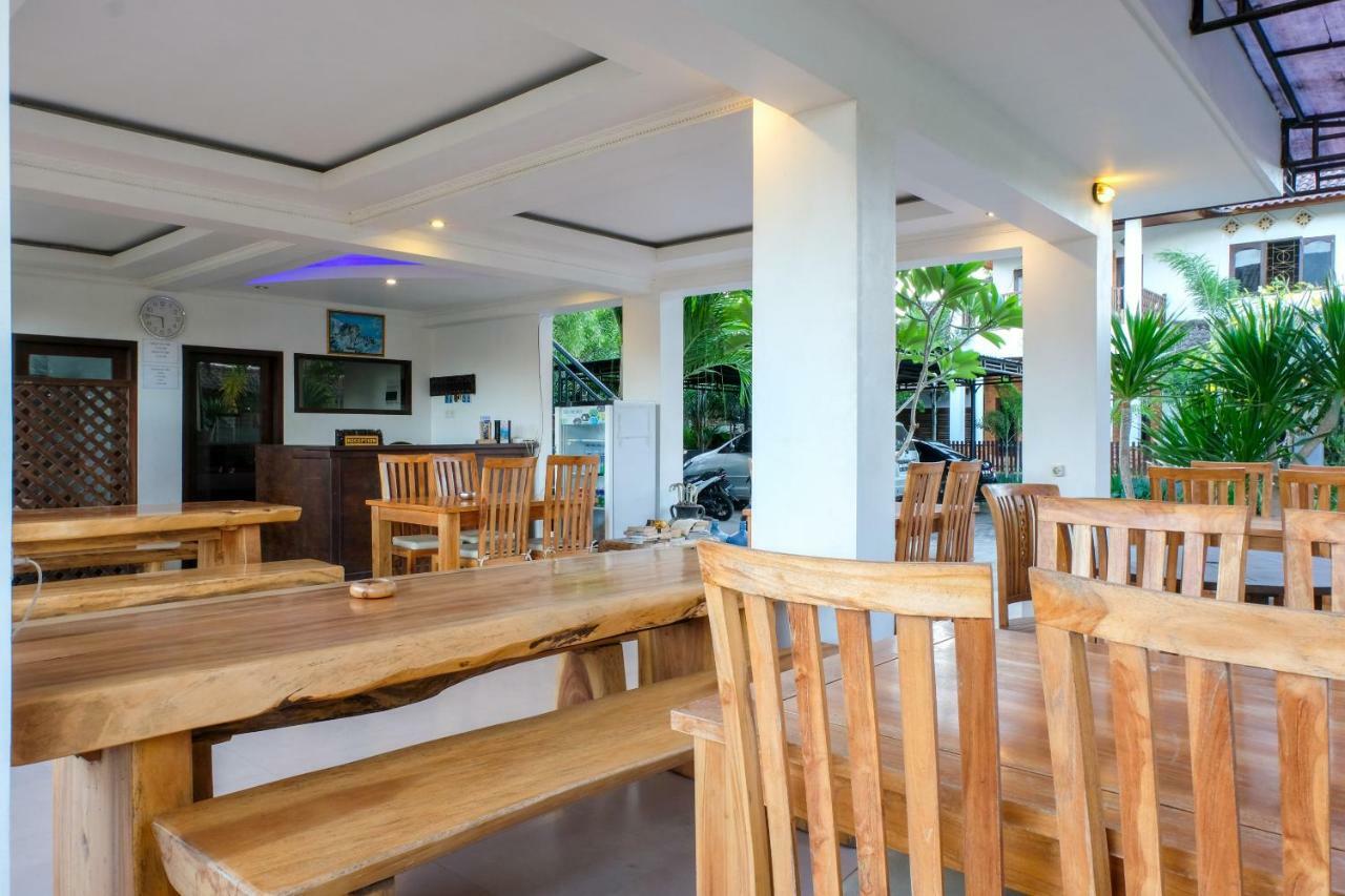 Friends Beach Hotel Kuta  Екстер'єр фото