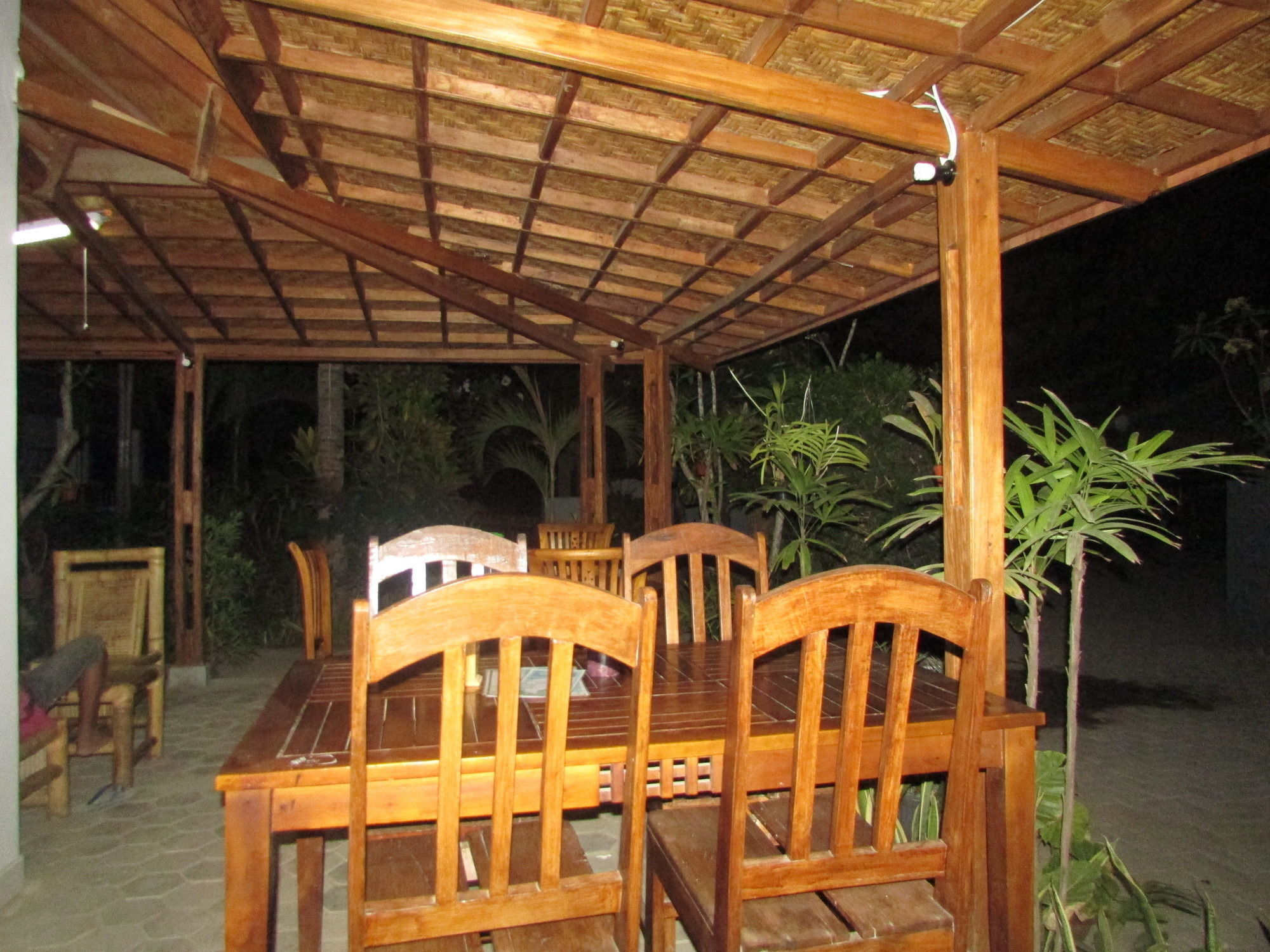 Friends Beach Hotel Kuta  Екстер'єр фото