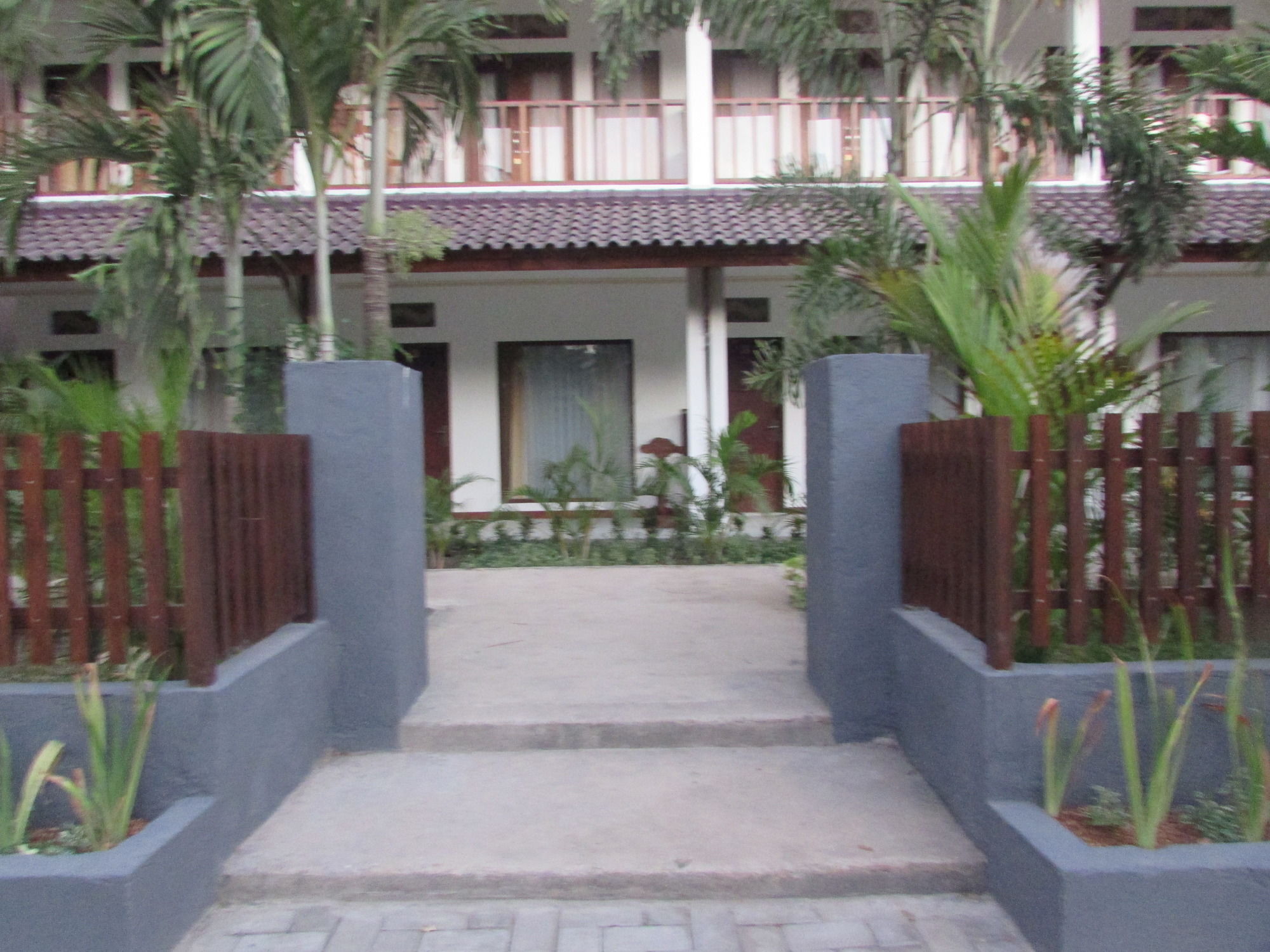 Friends Beach Hotel Kuta  Екстер'єр фото