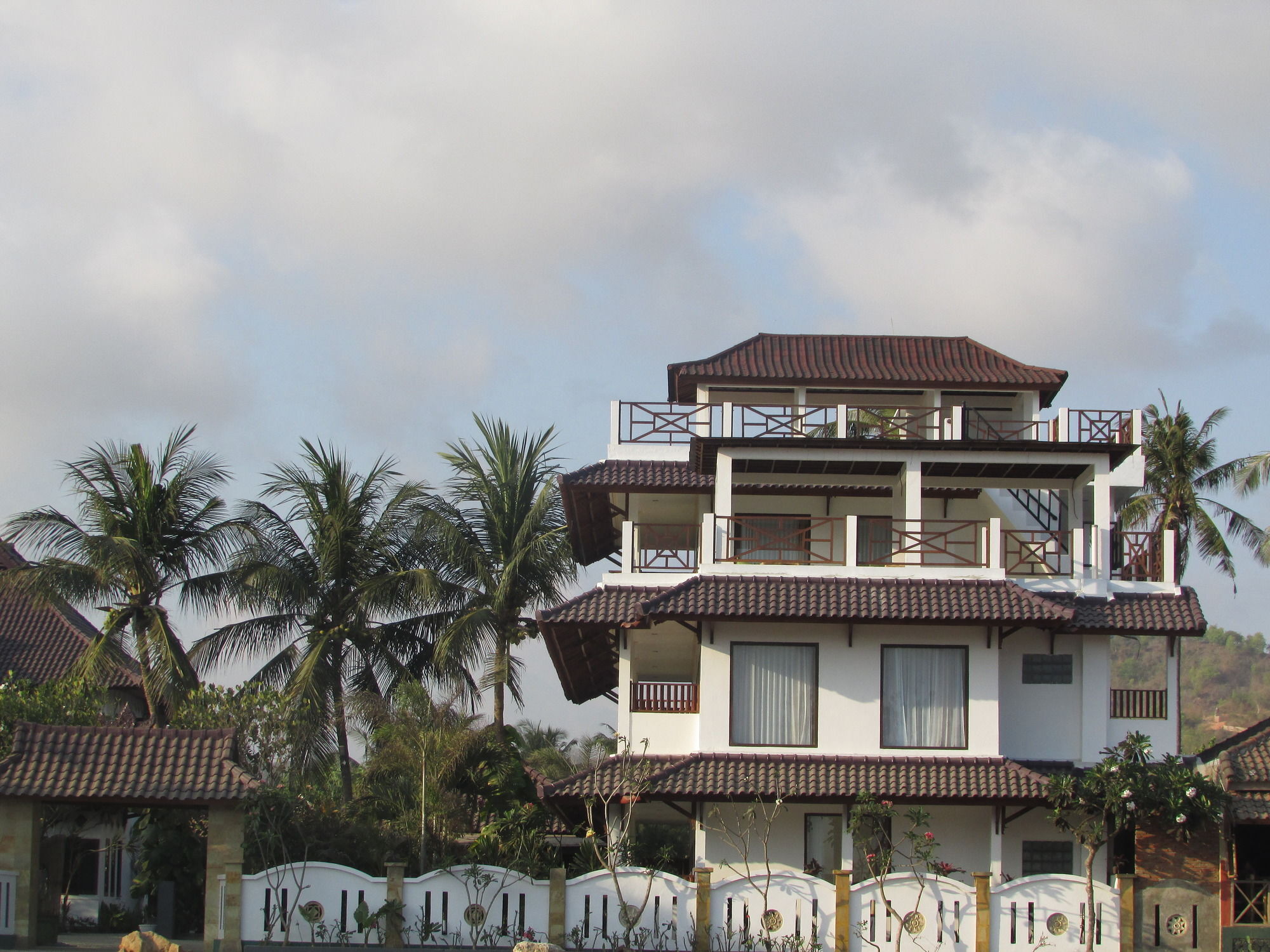Friends Beach Hotel Kuta  Екстер'єр фото