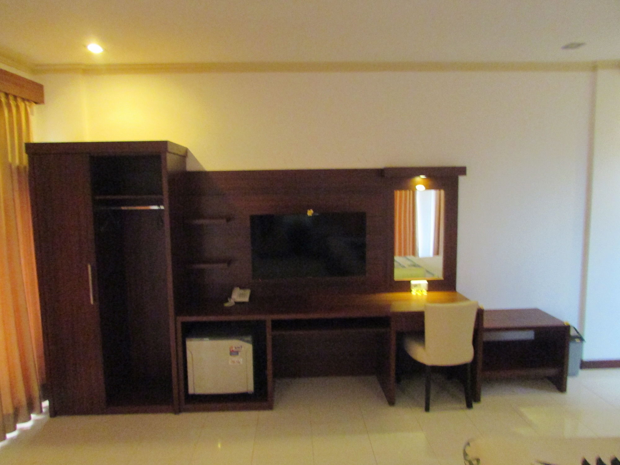 Friends Beach Hotel Kuta  Екстер'єр фото